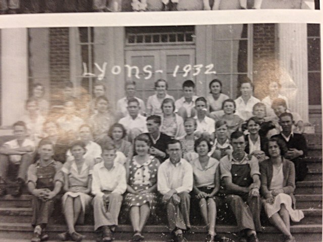 The 1932 LHS tenth grade